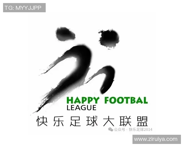 夭夭在阳光下奔跑着，足球在脚下飞舞，梦想与快乐交织的美好时光