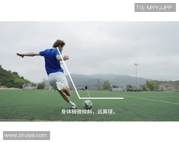 提升控球技巧的足球训练方法与实用技巧分享